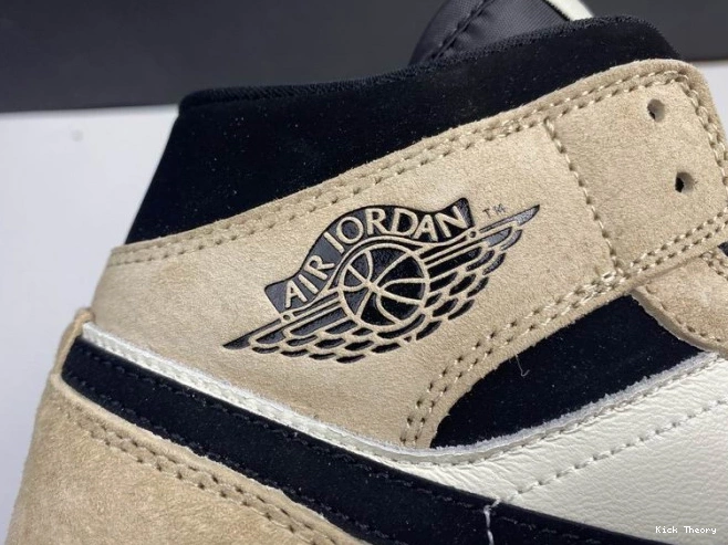 Kicked Out Shoe Store Mid 1 -800 Jordan BQ6472 'Barely Air Orange' 0701